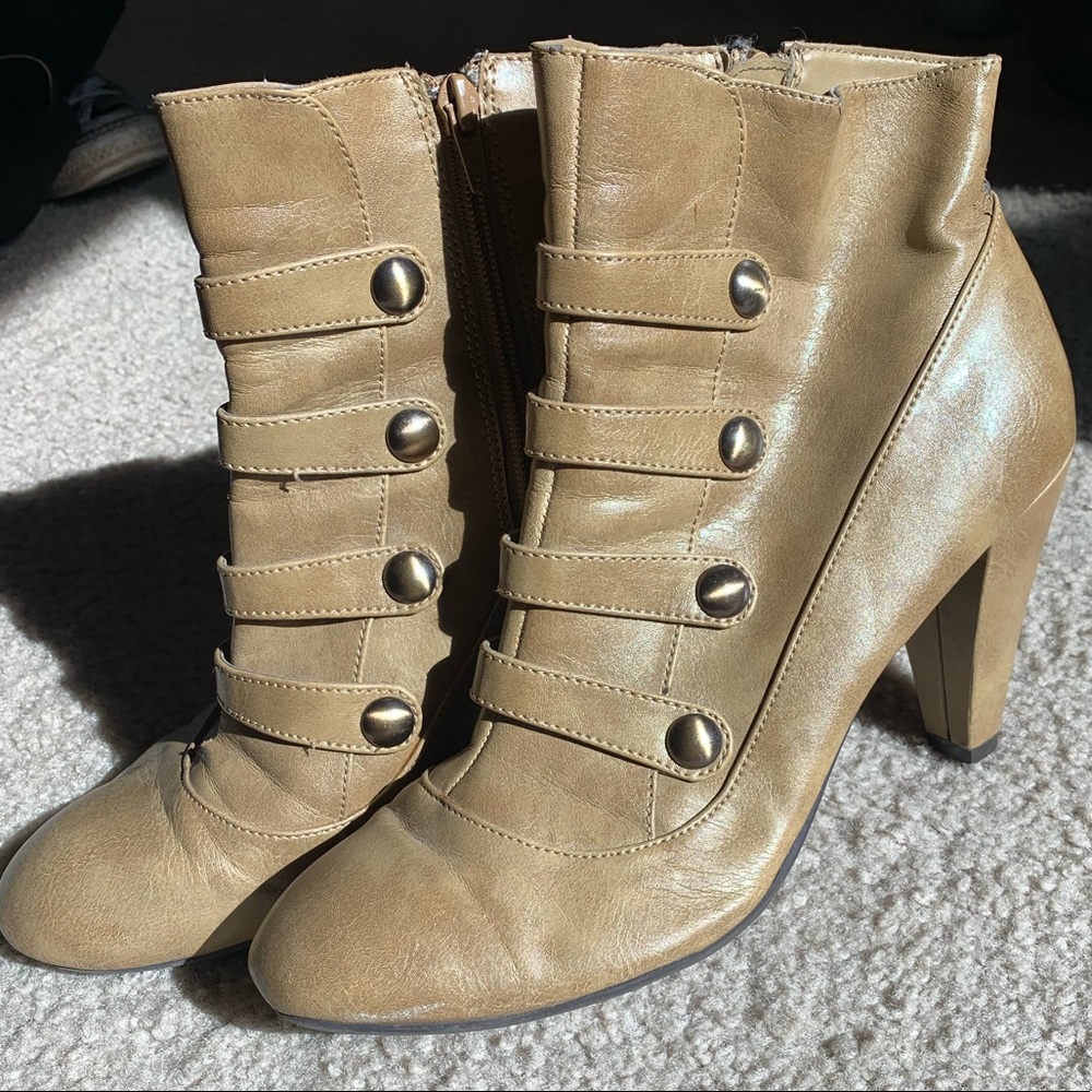 Xhilaration heeled booties